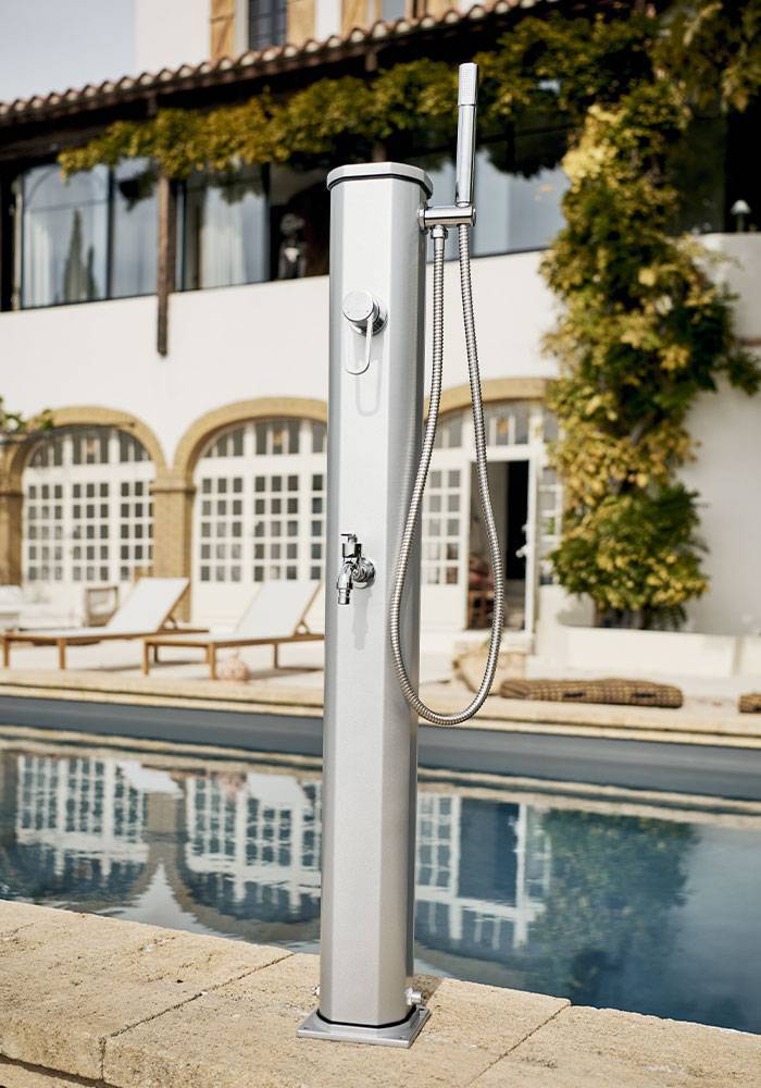 Prix pour faire installer une piscine coque enterrée rectangulaire La Valette-du-Var 83160