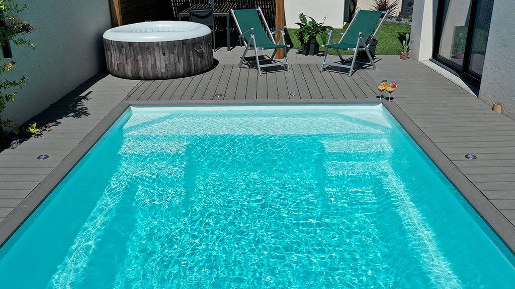 piscine coque 6x3 à Cuers dans le Var