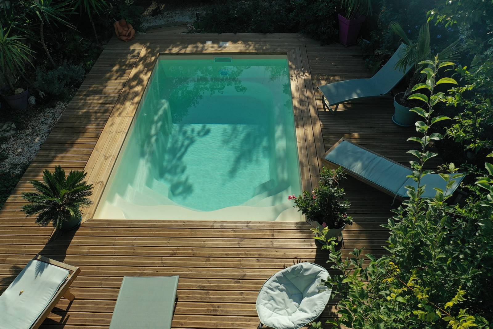 Meilleur fabricant de piscine coque polyester La Seyne sur mer 83500