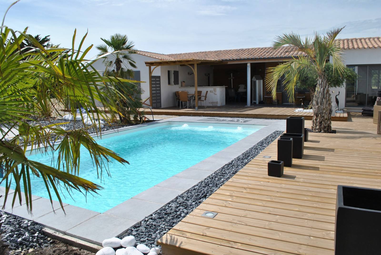 piscine coque de qualité pas cher vers Toulon dans le Var