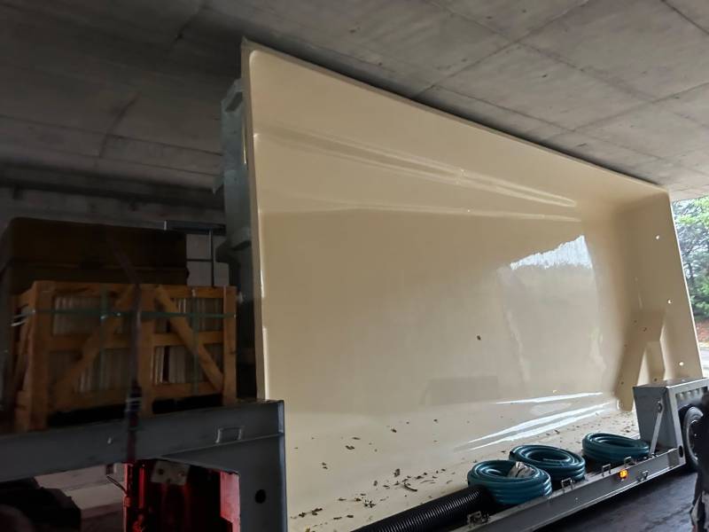 livraison piscine sous pont