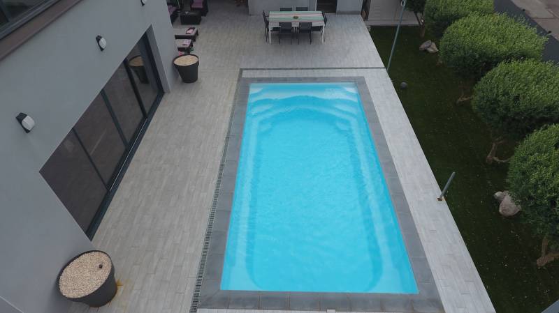 installation de piscine à toulon dans le var