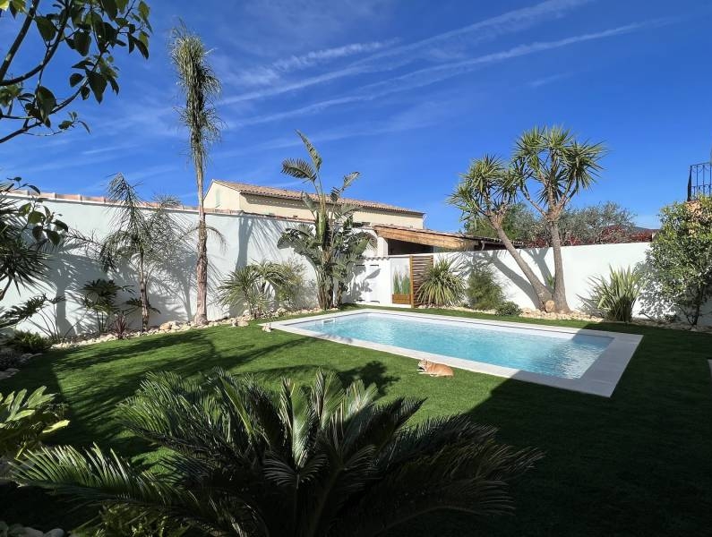 SUNSHINE 6 COQUE 6x3 SUR LA CRAU DANS LE VAR