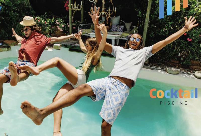 télécharger notre catalogue de piscine coque Cocktail 83 Adopte une Piscine