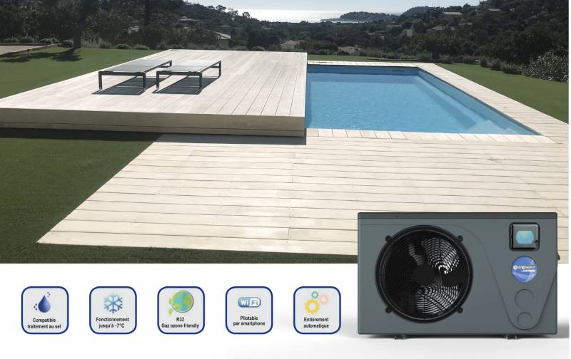 pompe à chaleur au dessus d'une piscine léa composites à Cavalaire sur Mer
