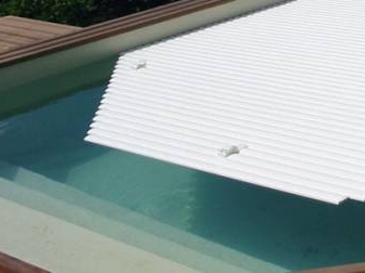 Superbe volet de sécurité pour piscine