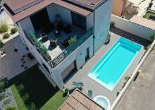 Notre zone d'activité pour ce service Piscine coque polyester 8X4 déstockage prix