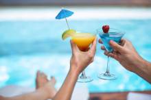 Piscine Coque Mangolada 8,9,10,11 à fond incliné, par Cocktail Piscines sur Tourves et dans le Var